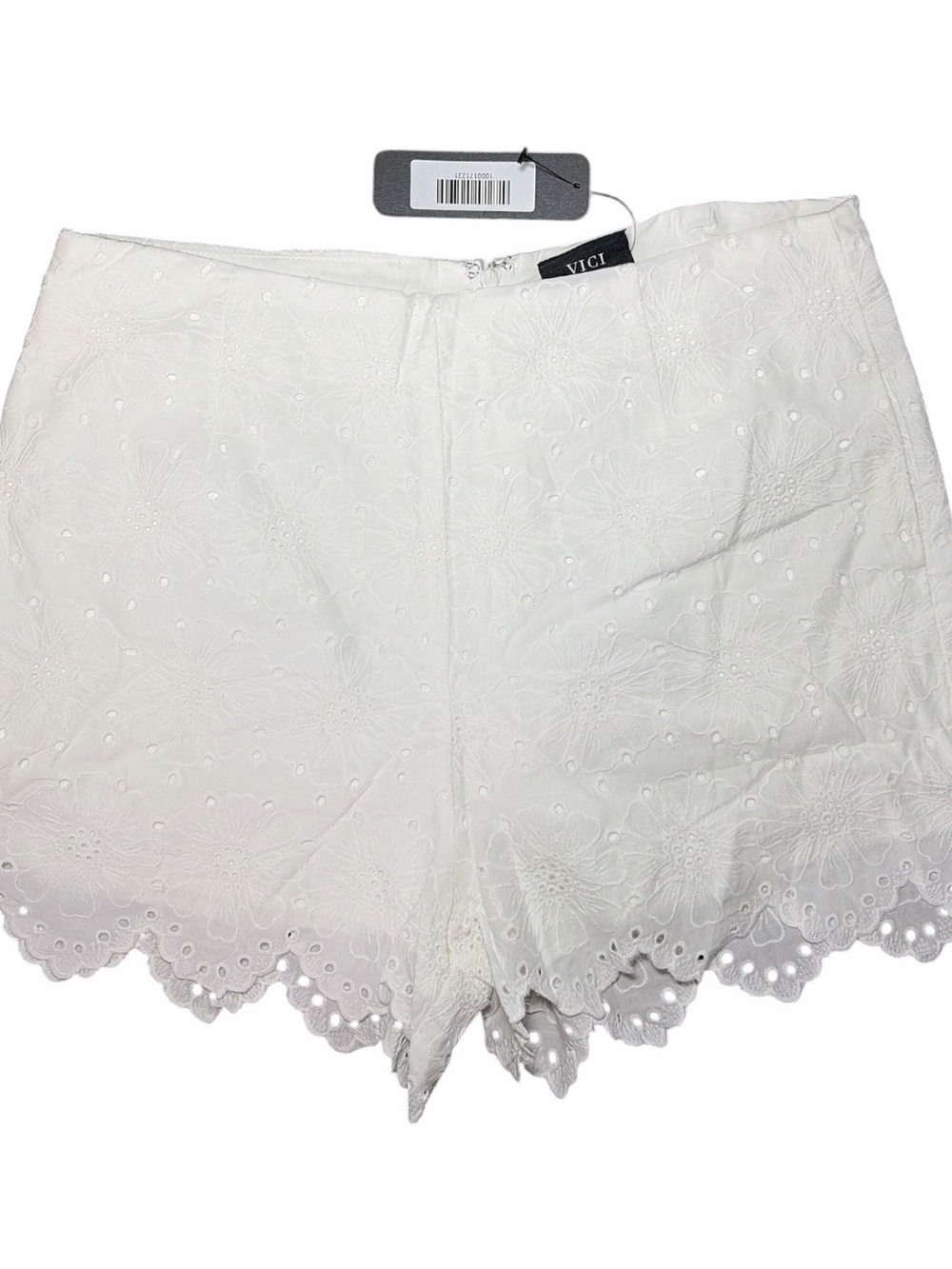 VICI White Eyelet Scallop Hem High Waist Shorts - Woman’s Size XL